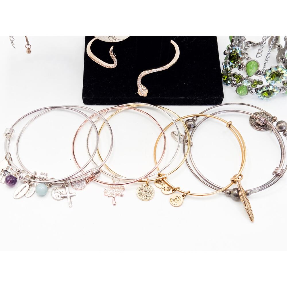 35 Y2k Fairycore McBling bracelets - Great for Layering - Picture 8 of 9